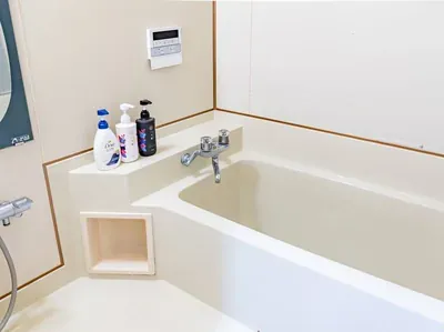 バスルームのバス
